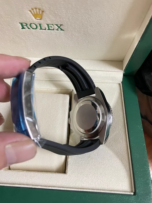 R*l*x watches-171